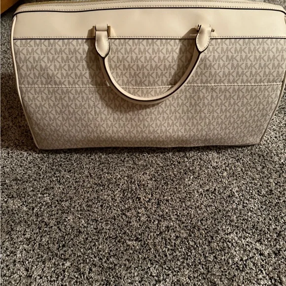Michael Kors Cream Multi Trolley and duffle bag - Picture 3 of 14